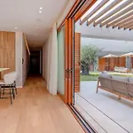 Benedicta A Luxury With A Pool, Area, And Complete Privacy