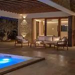 Villa Benedicta A Luxury With A Pool, Area, And Complete Privacy