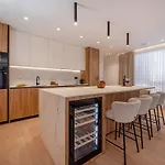 Villa Benedicta A Luxury With A Pool, Area, And Complete Privacy Dugopolje