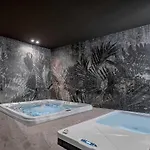 Benedicta A Luxury With A Pool, Area, And Complete Privacy Villa Dugopolje