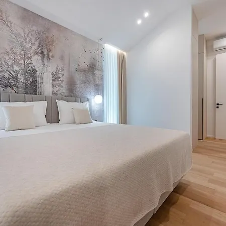 Villa Benedicta A Luxury With A Pool, Area, And Complete Privacy *