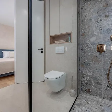 Benedicta A Luxury With A Pool, Area, And Complete Privacy