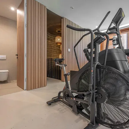 Benedicta A Luxury With A Pool, Area, And Complete Privacy Willa *